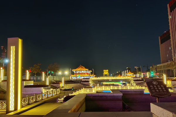 讓燈光點(diǎn)綴城市，夜景亮化工程走進(jìn)生活